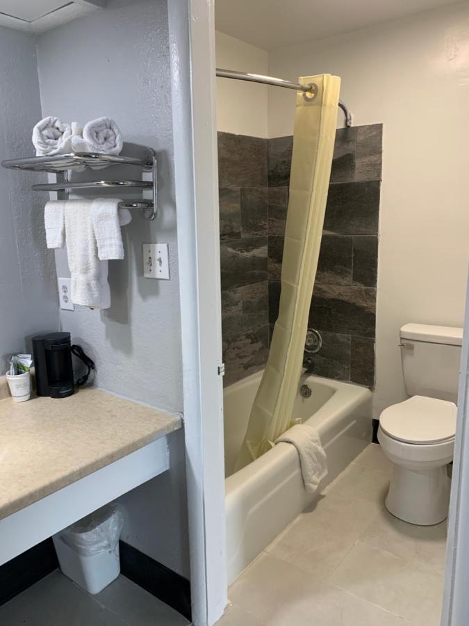 Royalinn Elizabethtown Esterno foto